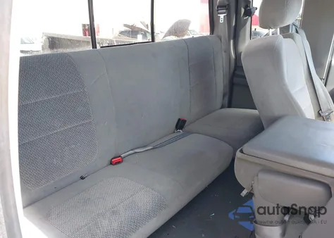 2003 Ford F350 Super Duty z USA, uszkodzony, nr VIN 1FTWX33PX3EC20060